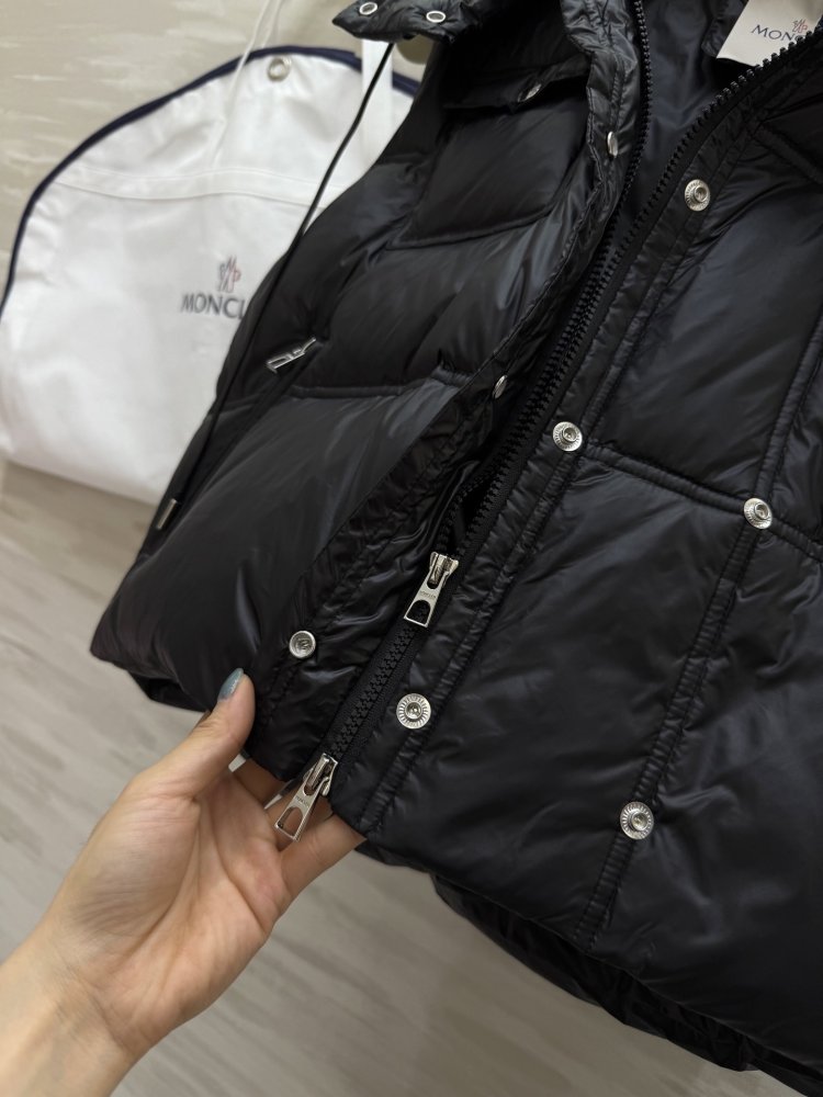 Vest women's фото 2