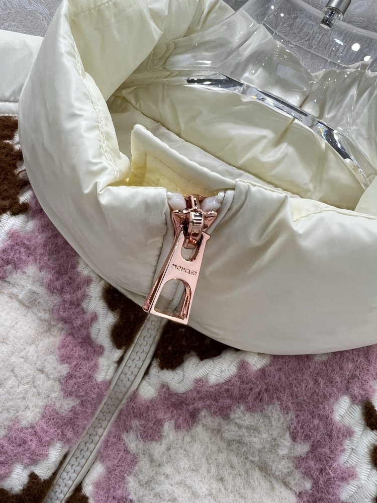 Жилетка жіноча фото 2