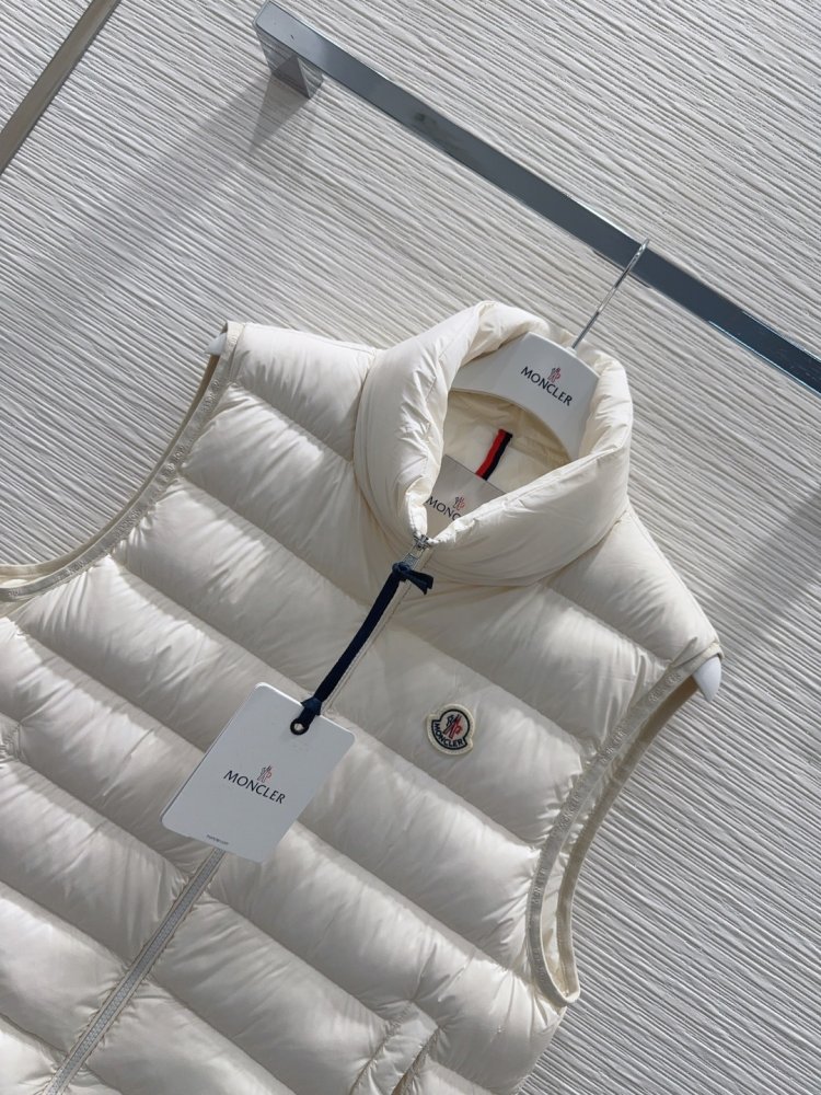 Жилетка женская фото 2