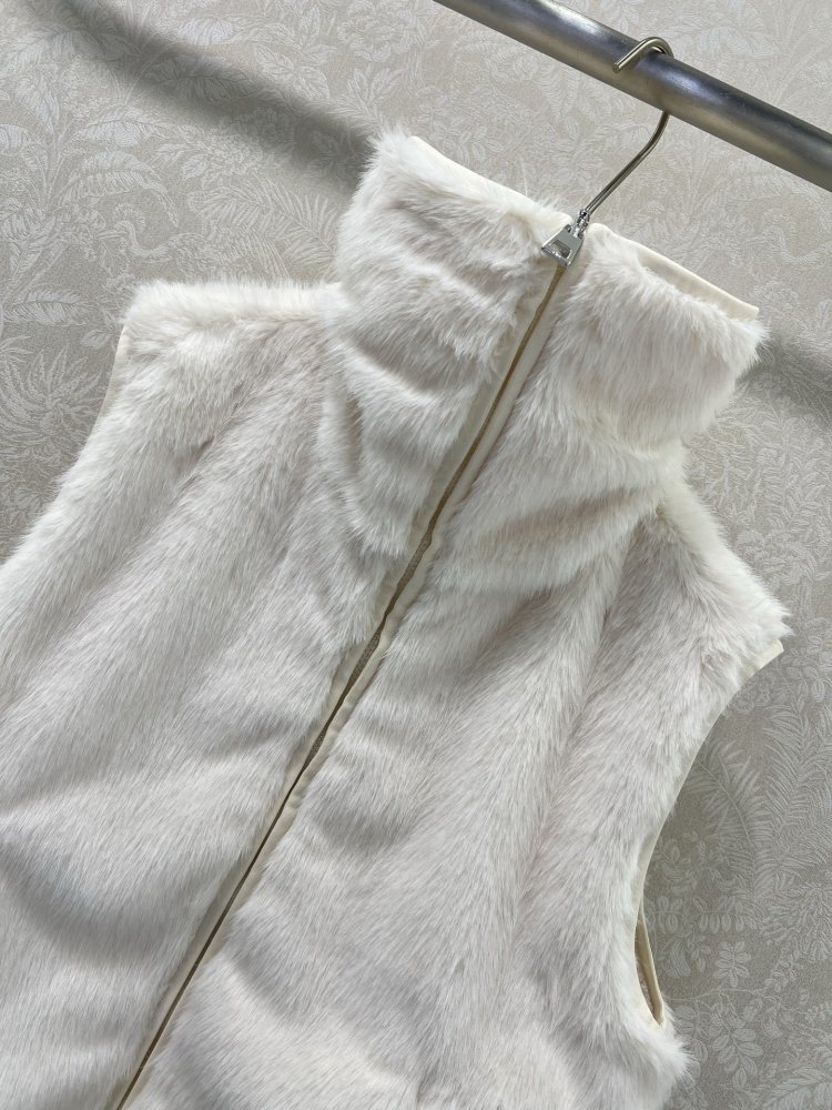 Жилетка женская фото 2