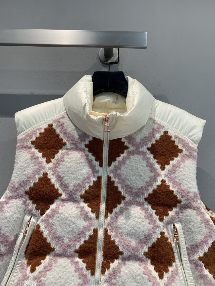 Жилетка женская фото 2