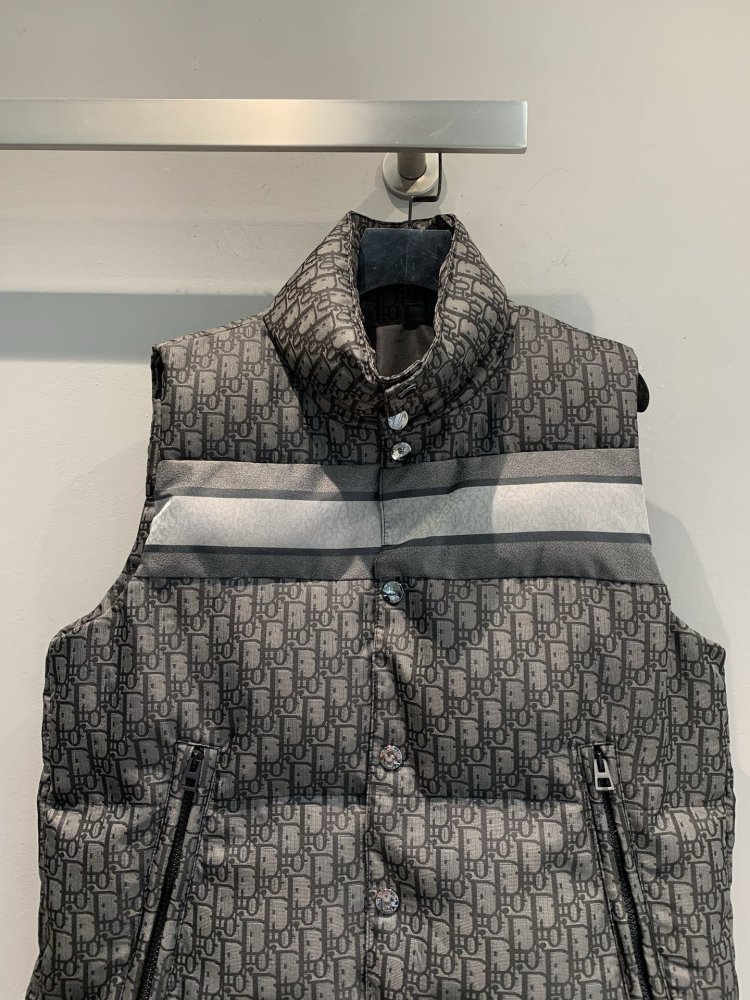 Жилетка женская фото 2