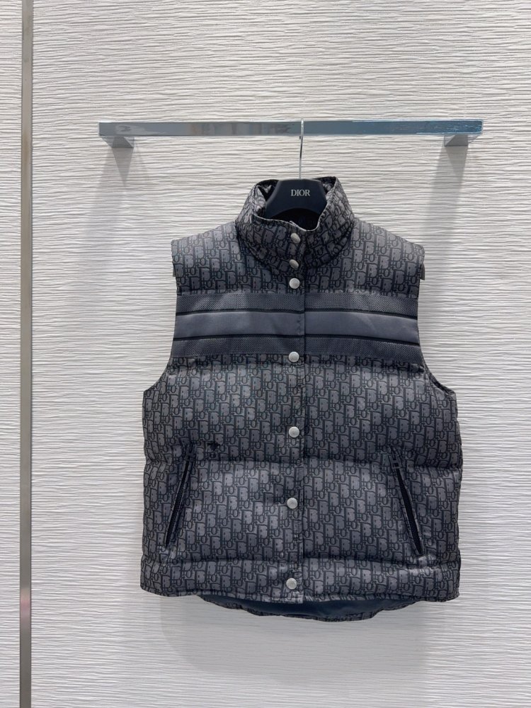 Жилетка женская фото 2