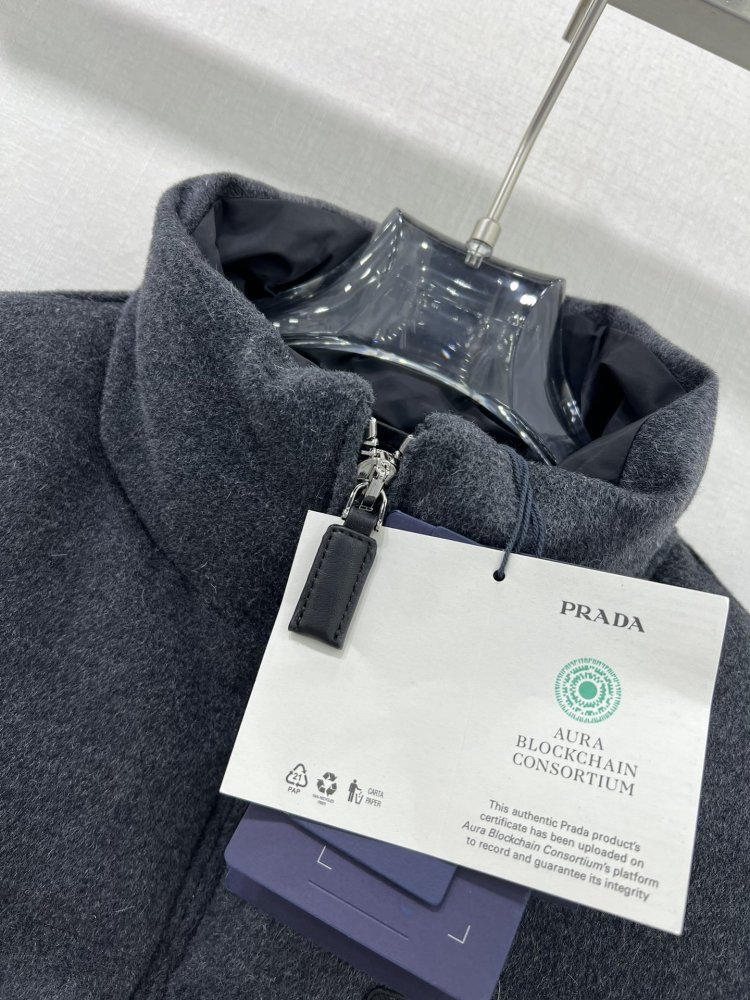 Жилетка женская фото 2