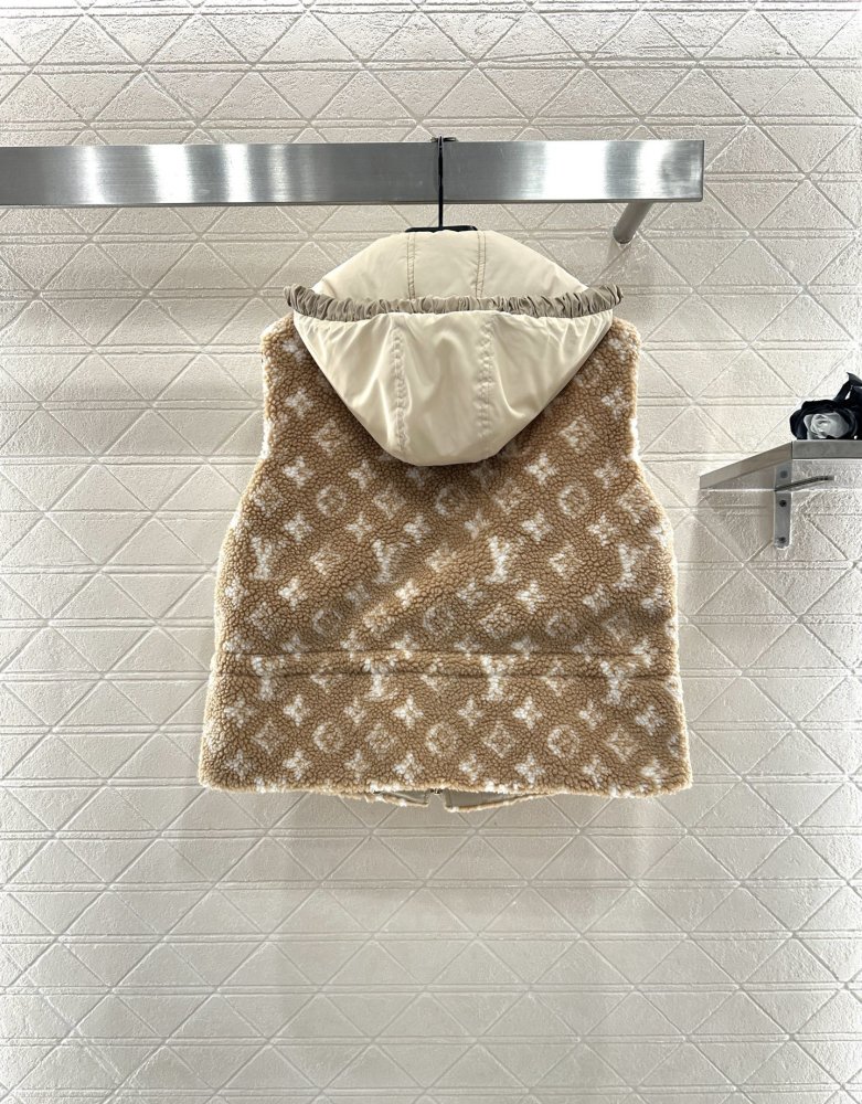 Жилетка женская фото 2