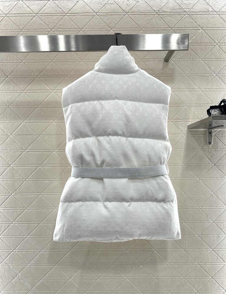 Жилетка женская фото 2