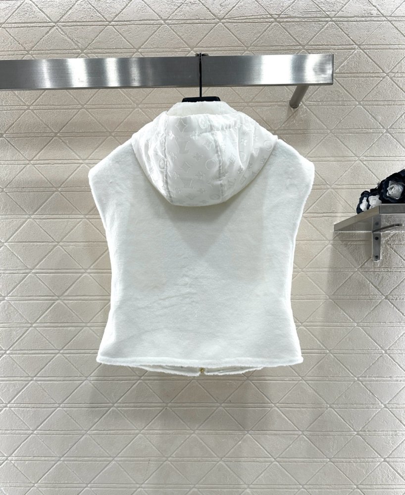 Жилетка женская фото 2