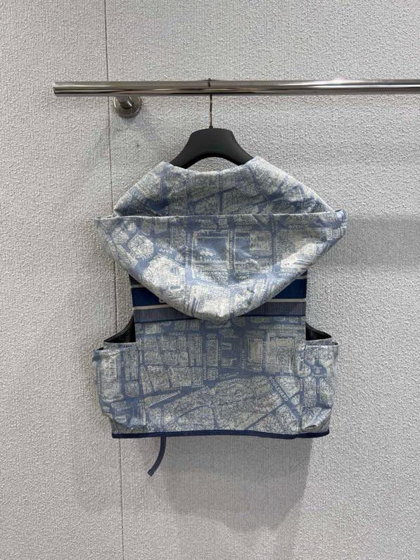 Жилетка жіноча фото 3