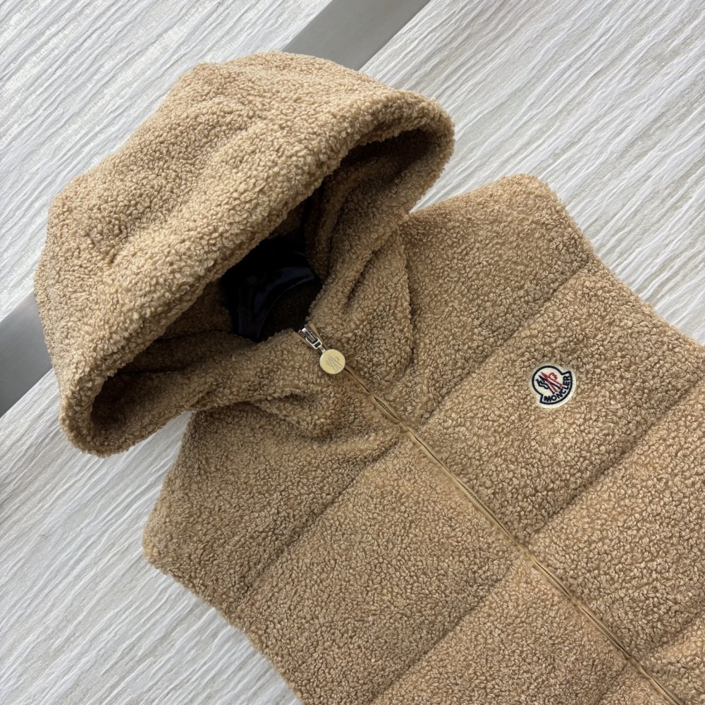 Жилетка жіноча фото 3