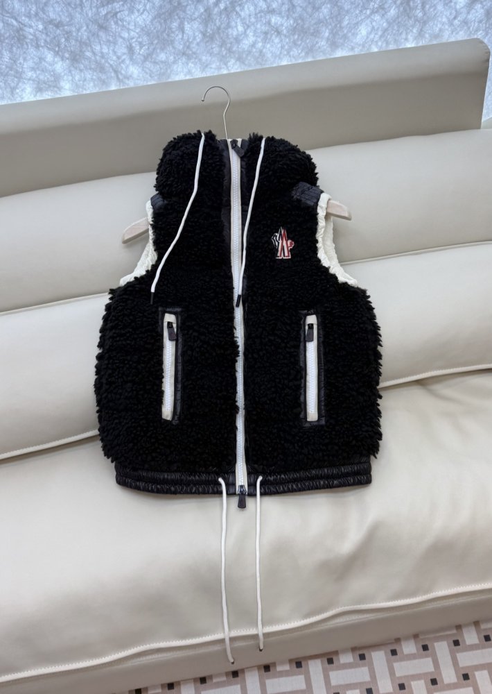 Жилетка жіноча фото 3