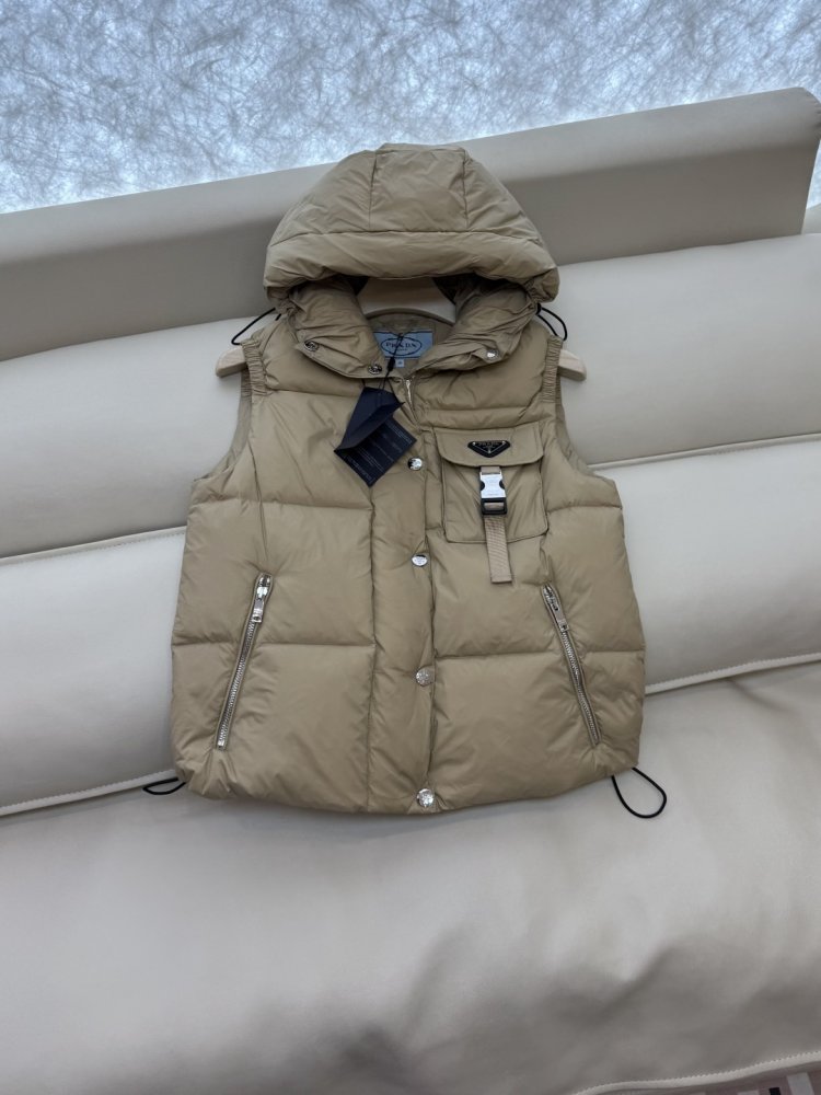 Жилетка жіноча фото 3