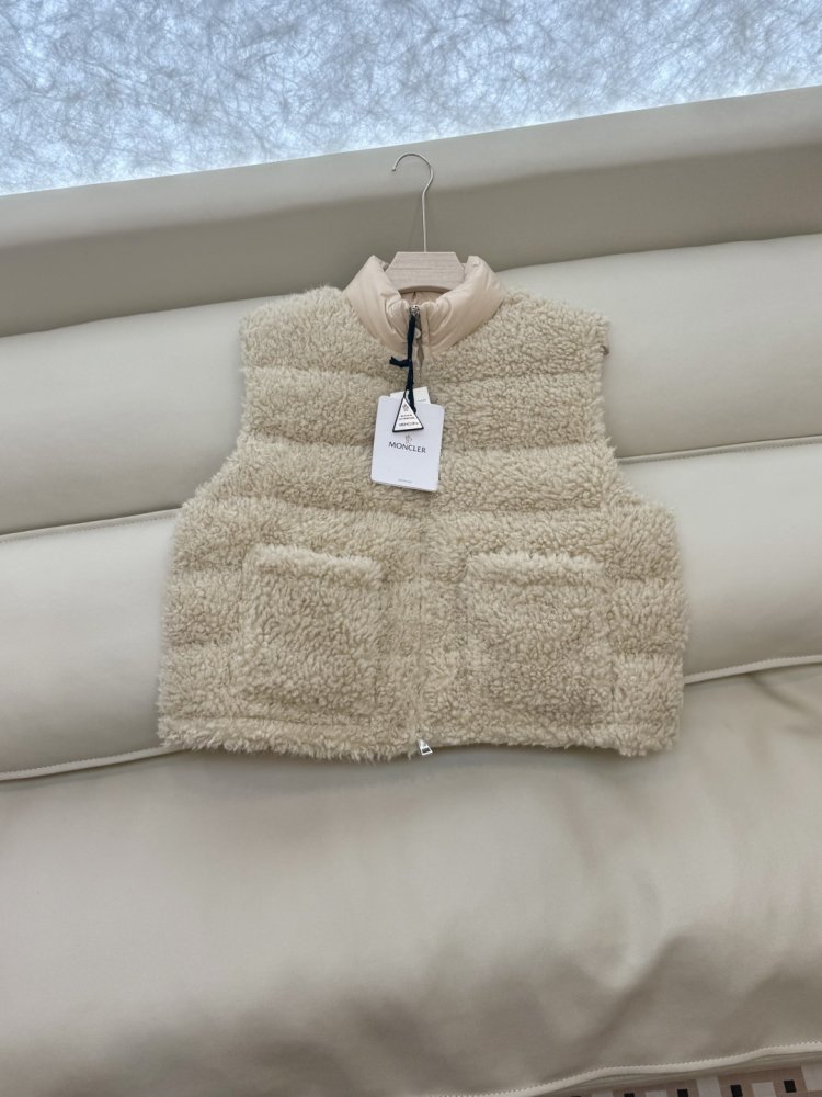 Жилетка жіноча фото 3