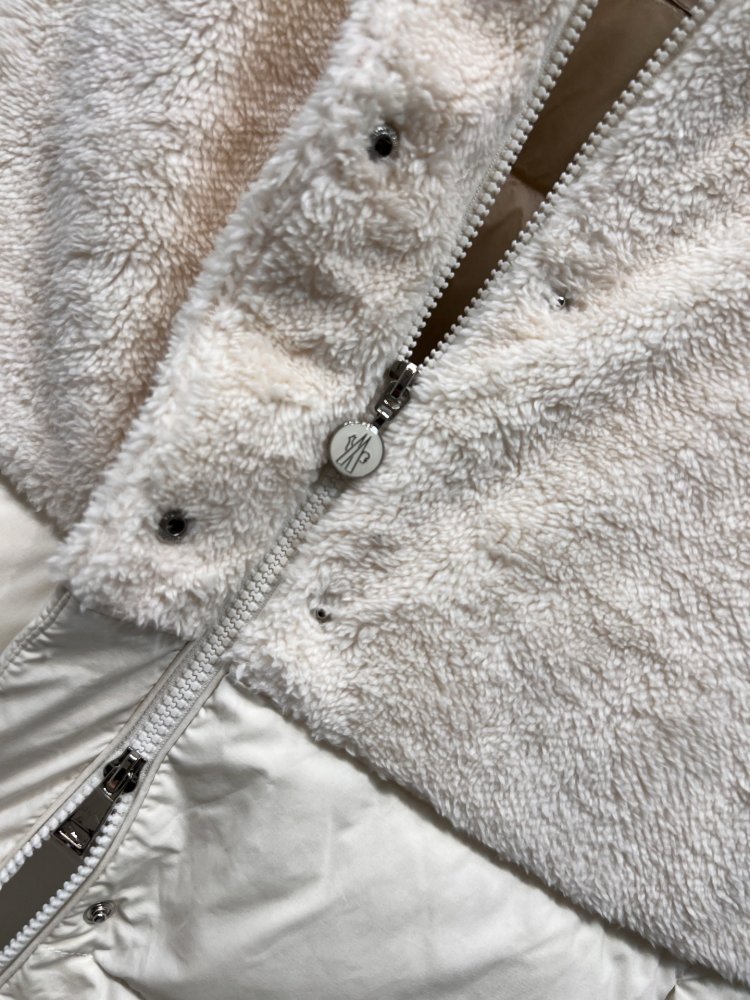 Жилетка жіноча фото 3