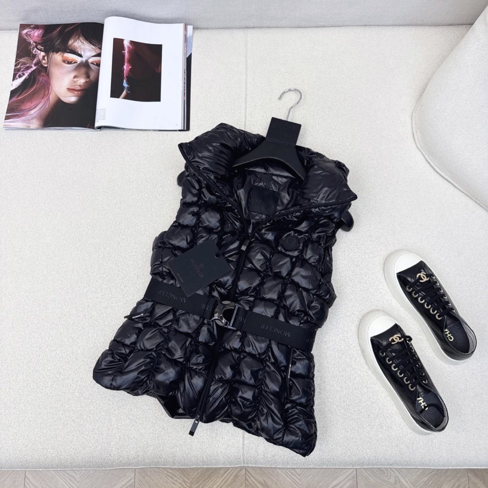 Vest women's фото 3