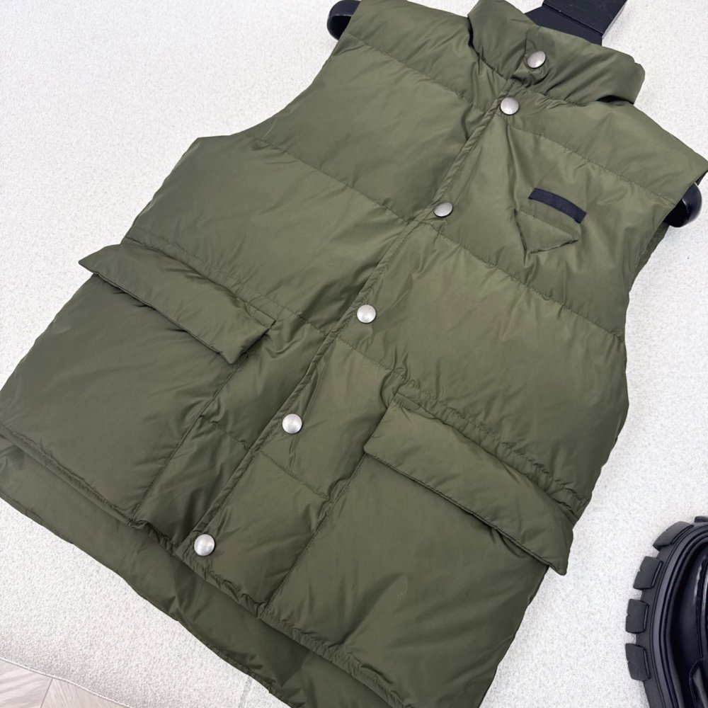 Vest women's фото 3