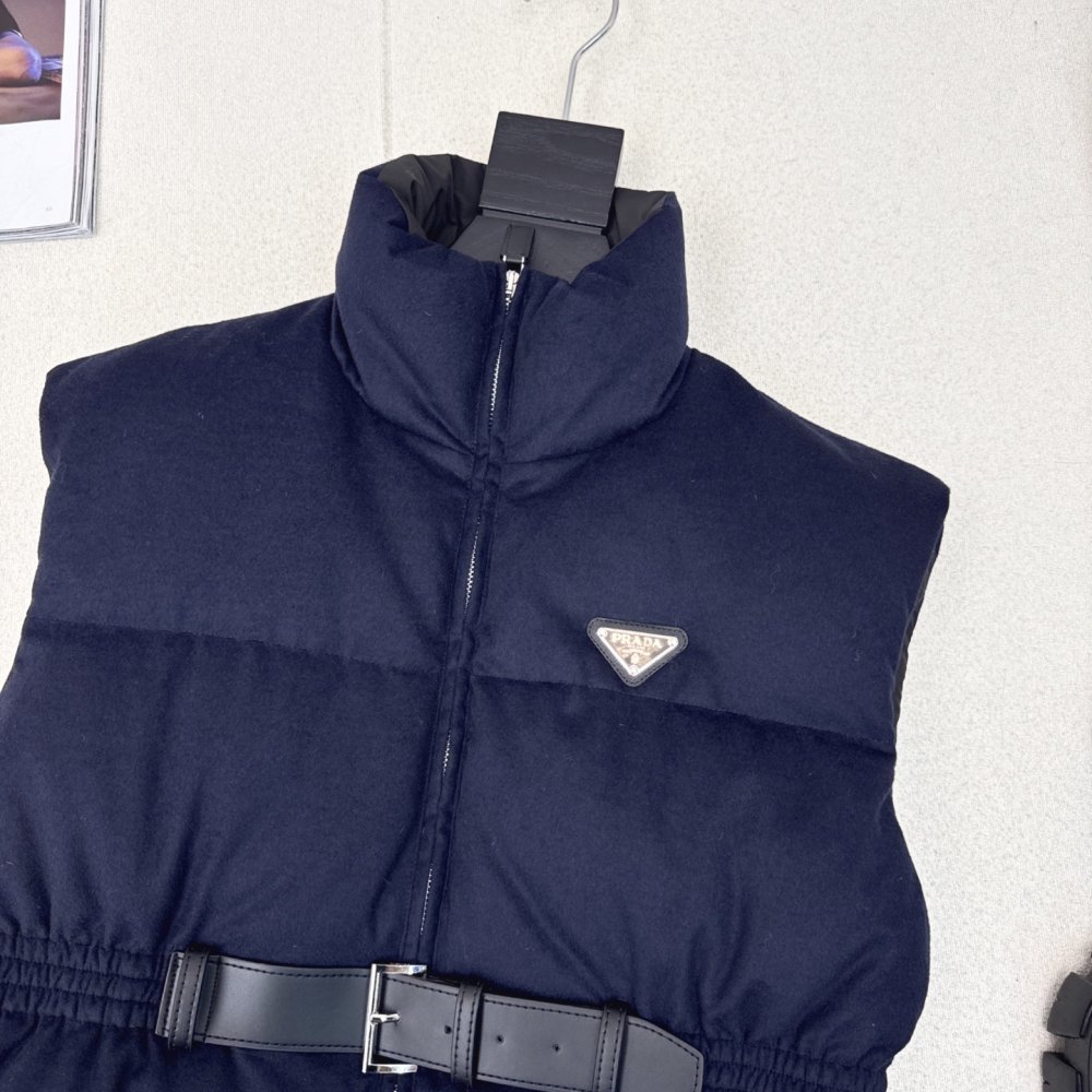 Vest women's фото 3