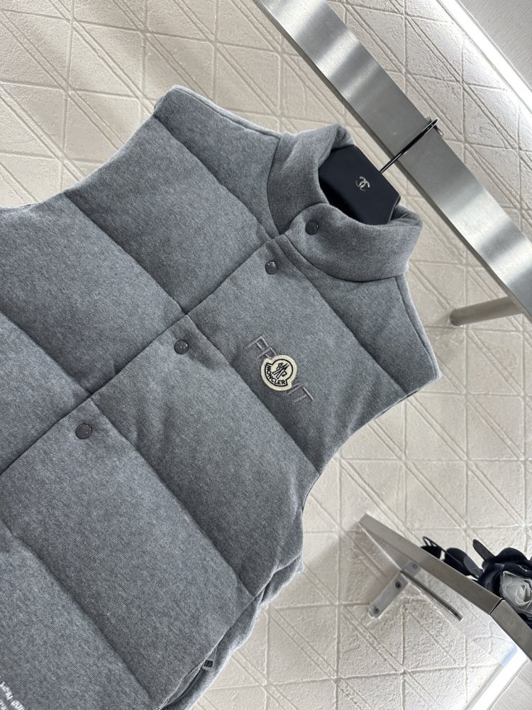 Жилетка жіноча фото 3