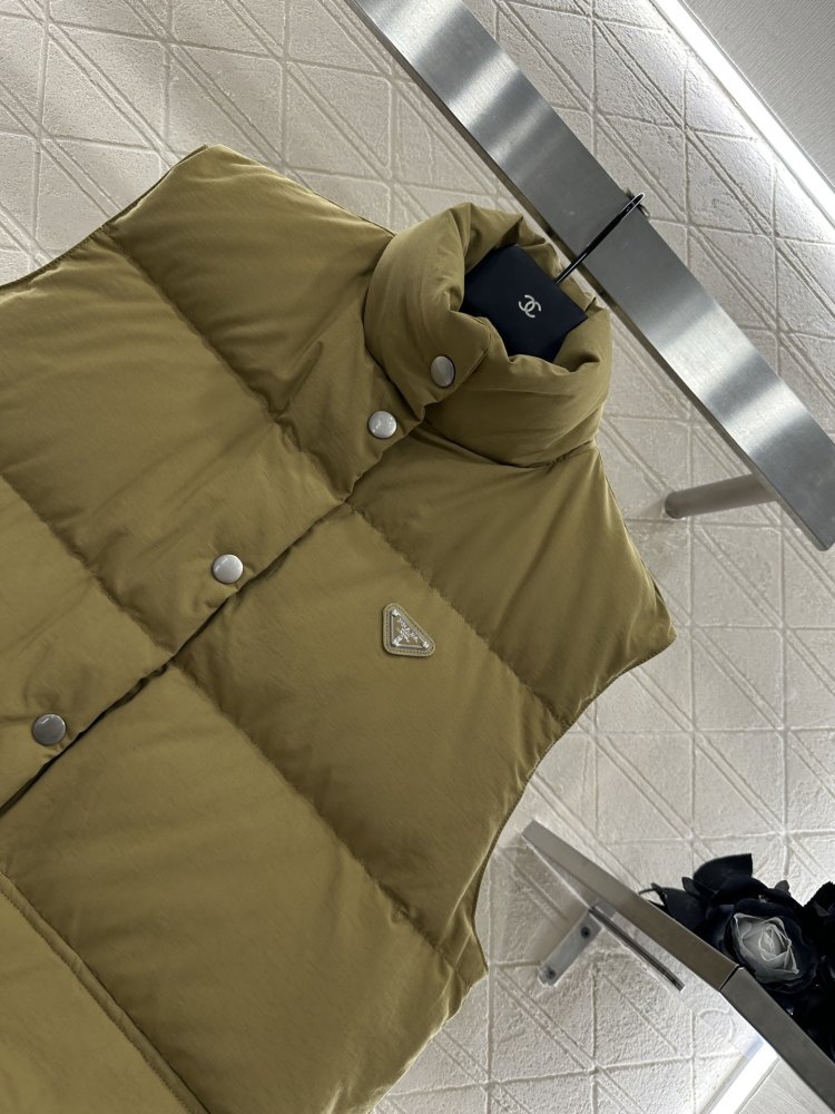 Жилетка женская фото 3