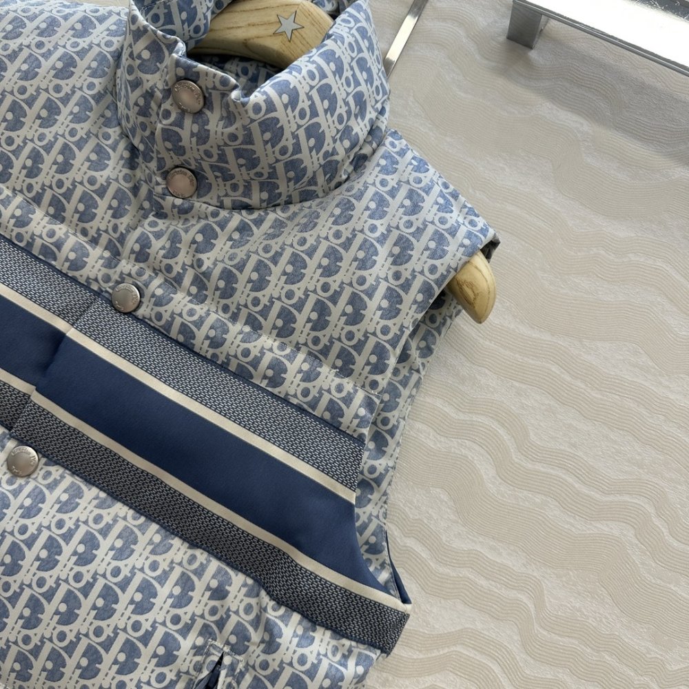 Жилетка женская фото 3