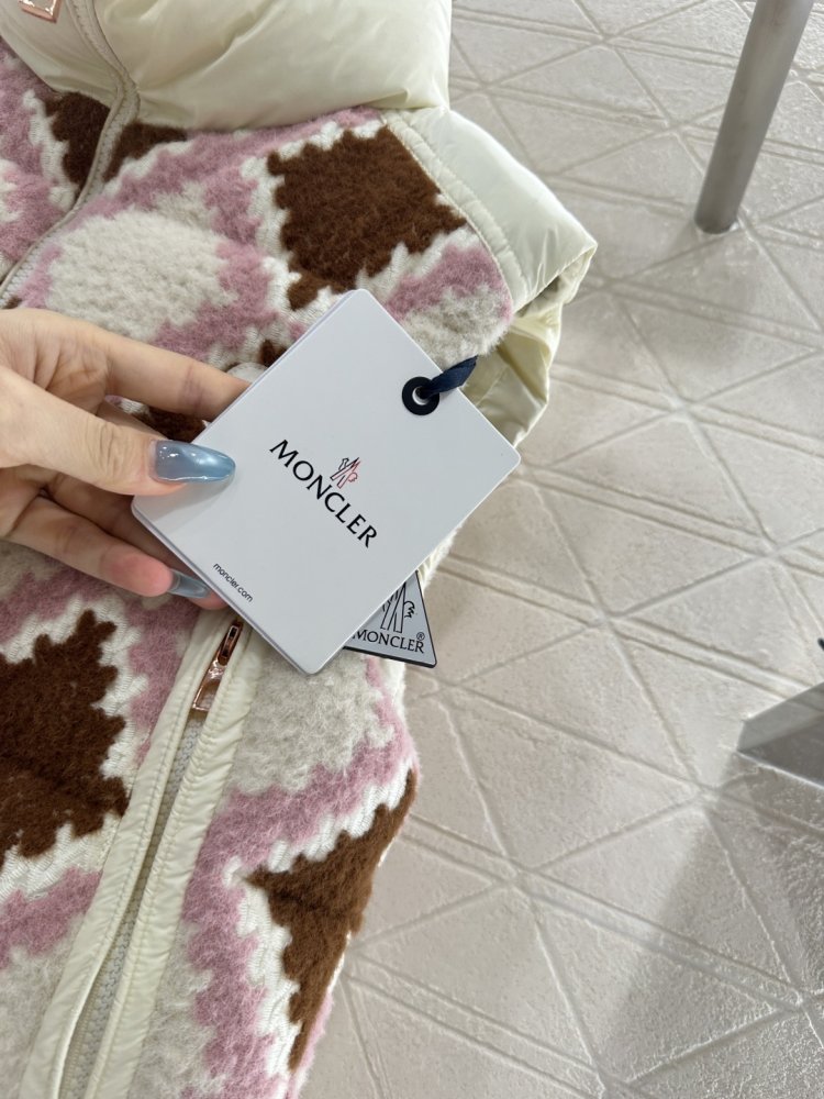 Жилетка женская фото 3