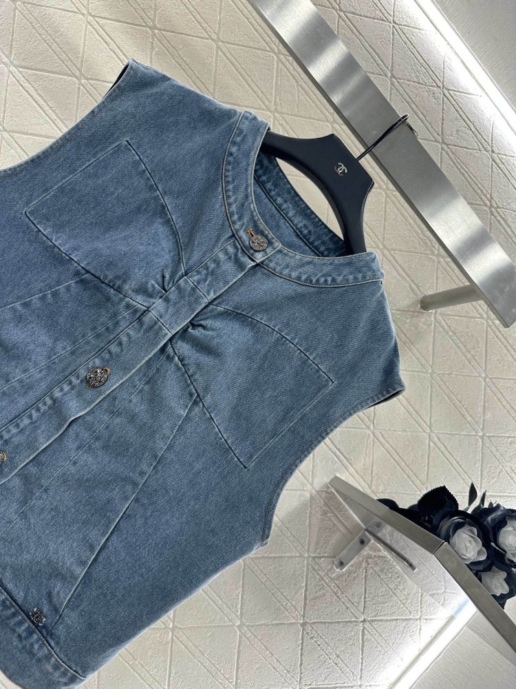 Vest women's фото 3