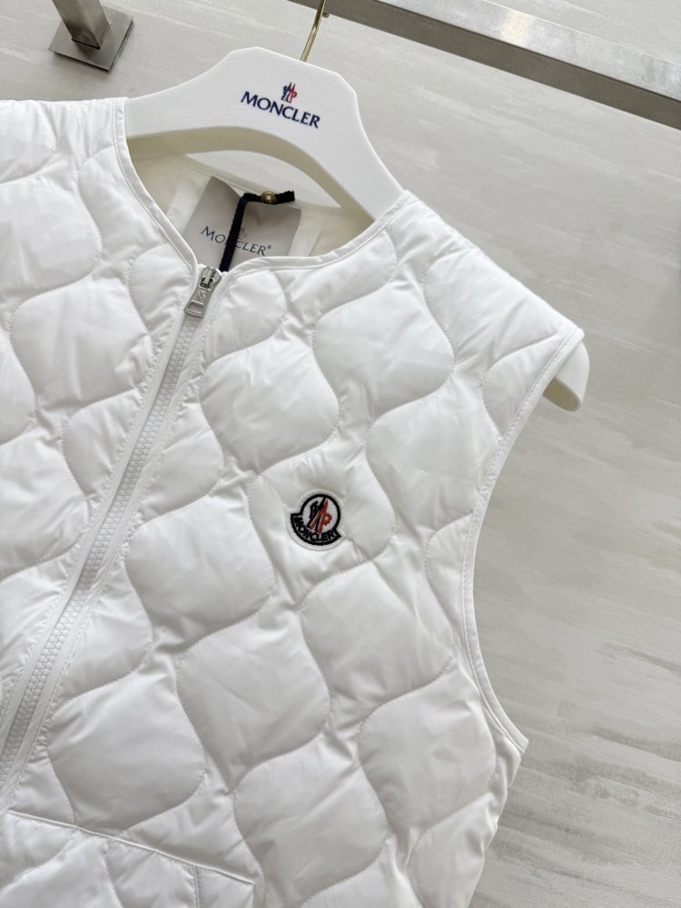 Vest women's фото 3