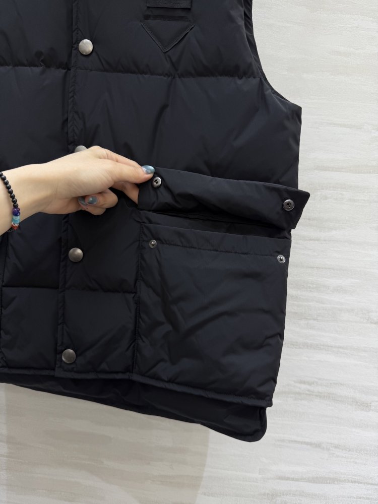 Vest women's фото 3