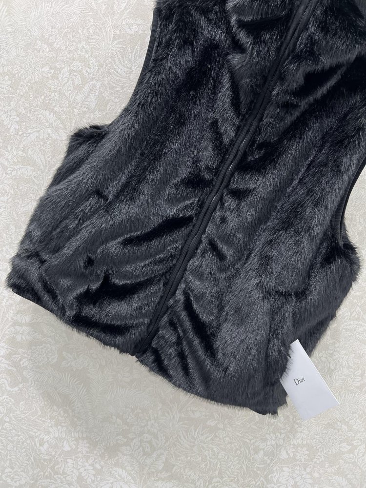 Жилетка жіноча фото 3