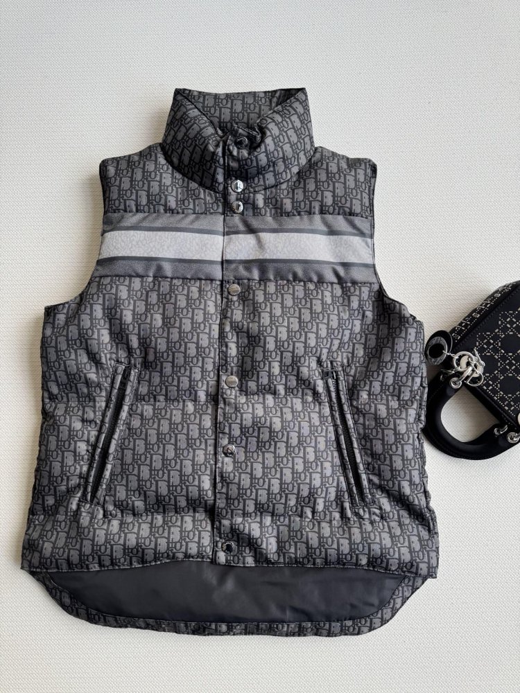 Жилетка женская фото 3