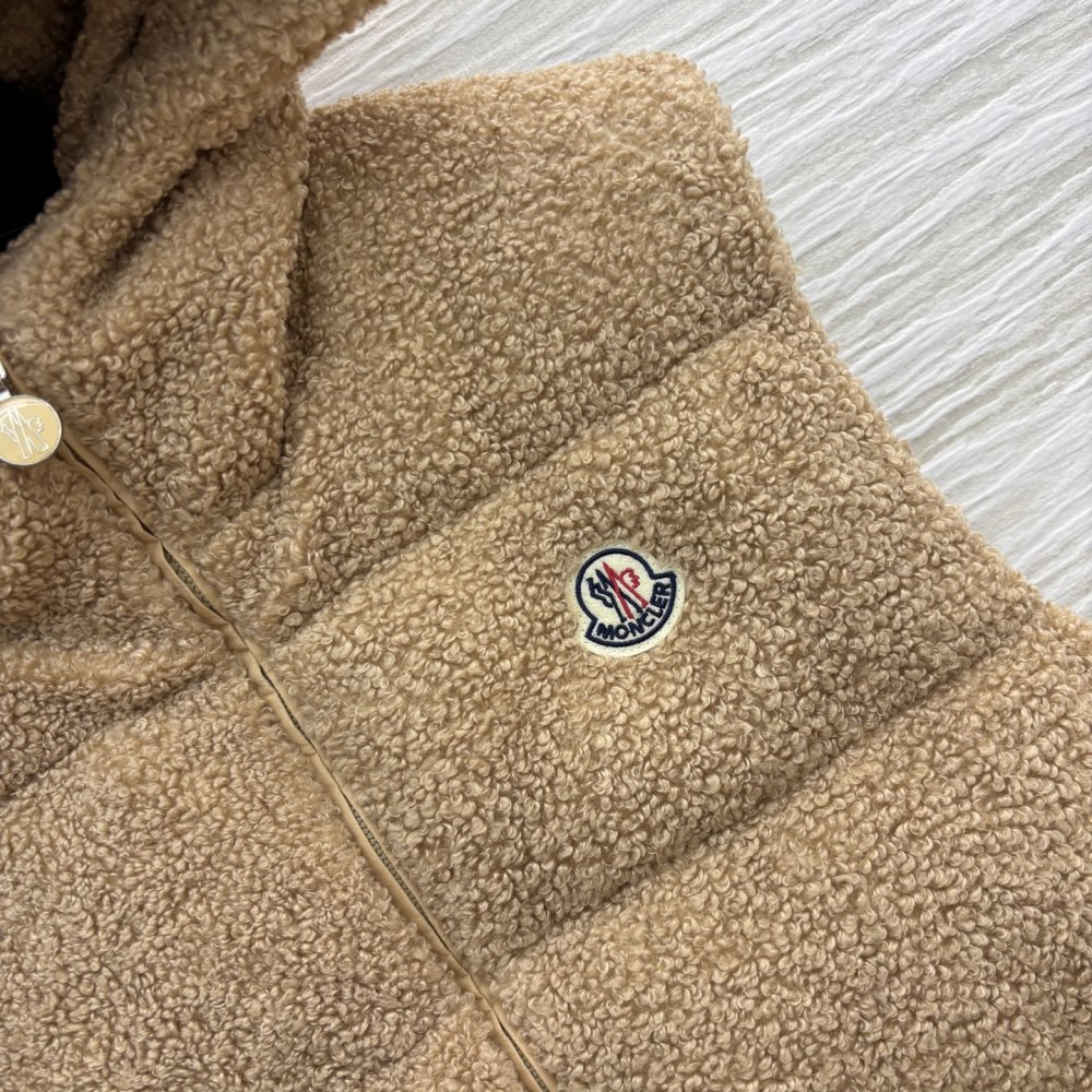 Жилетка жіноча фото 4