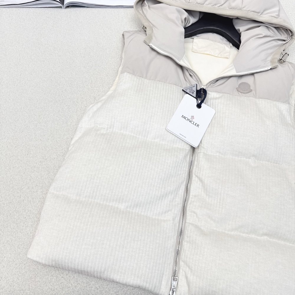 Vest women's фото 4