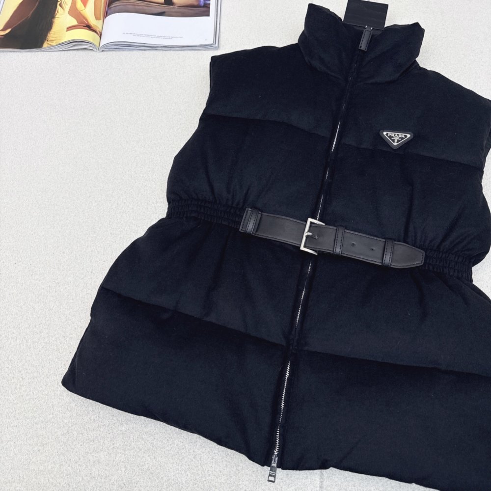 Жилетка жіноча фото 4