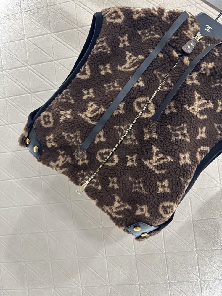 Жилетка женская фото 4