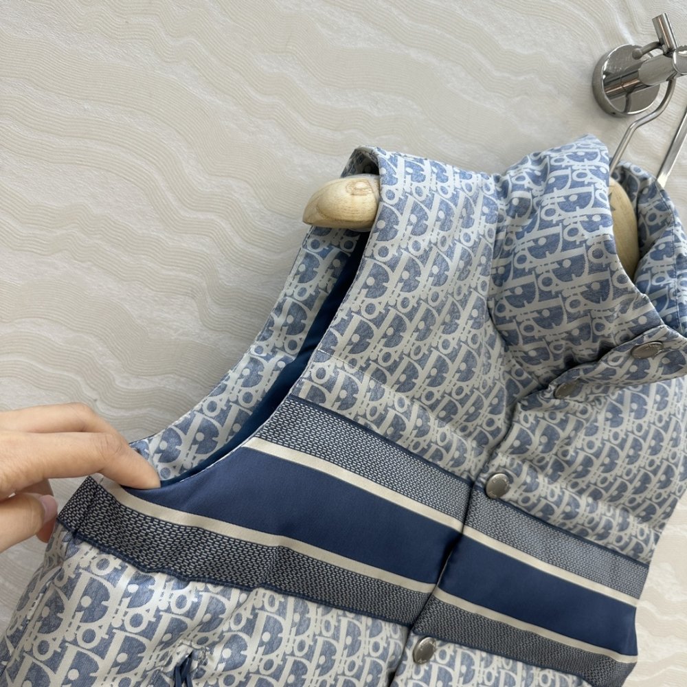 Жилетка женская фото 4