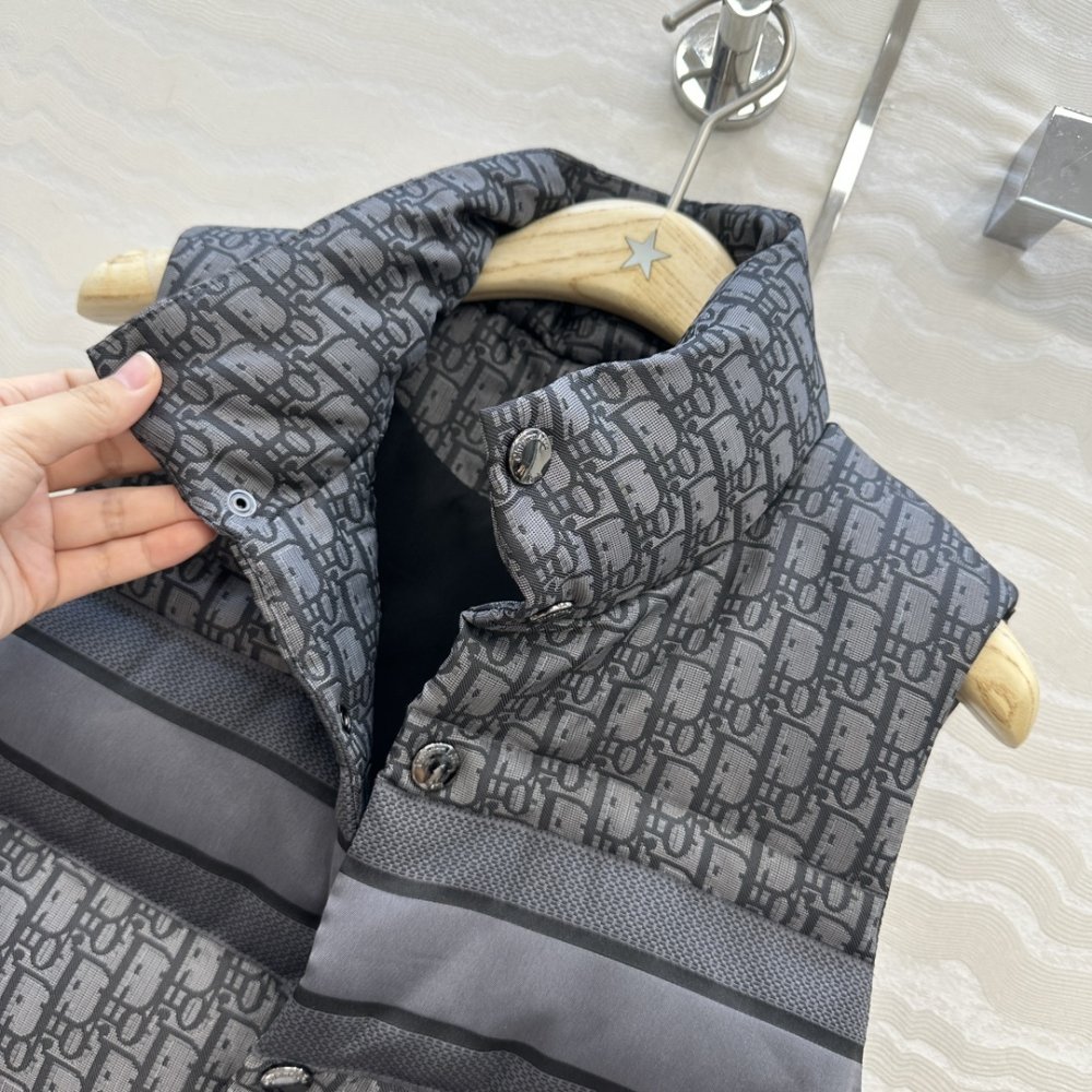 Жилетка женская фото 4