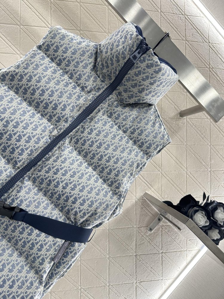 Жилетка женская фото 4