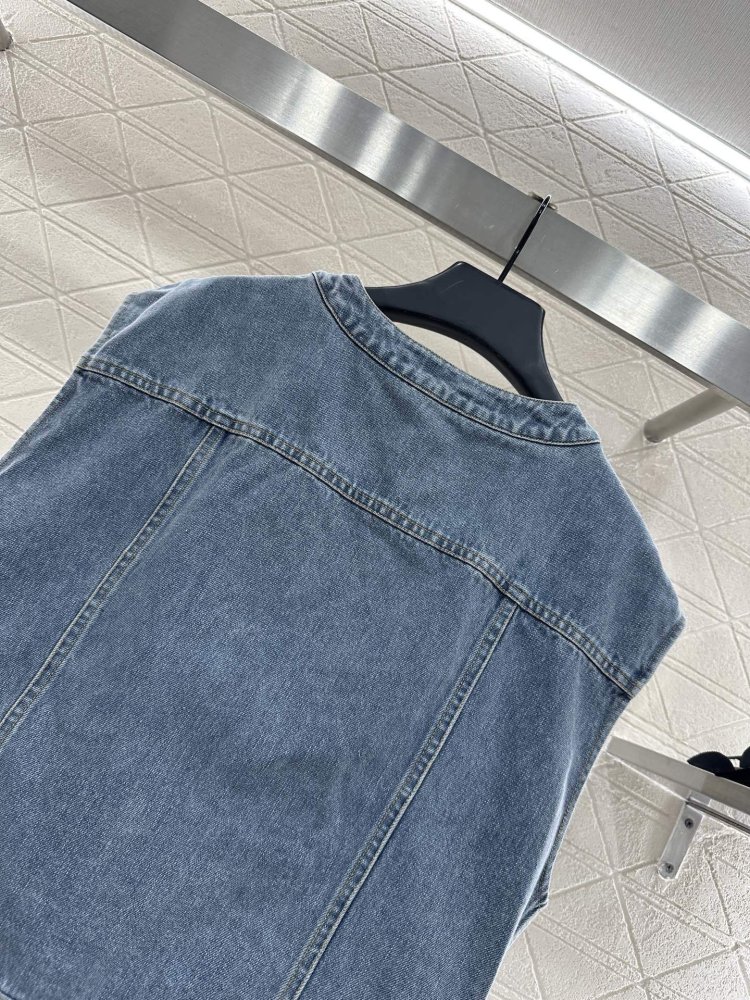 Vest women's фото 4