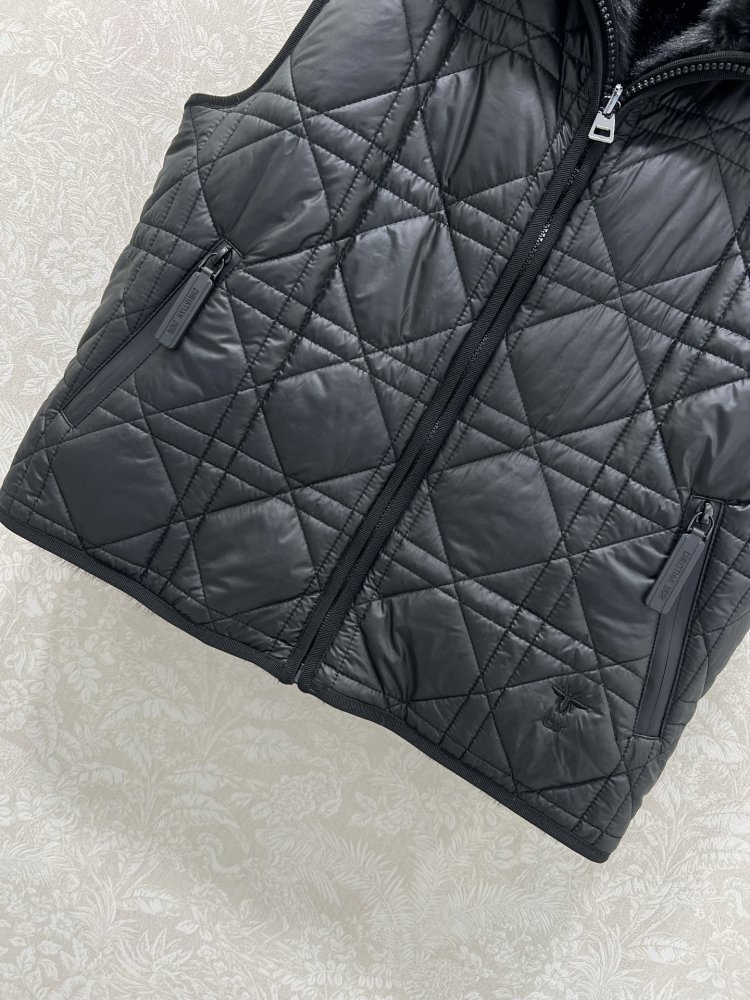 Жилетка женская фото 4