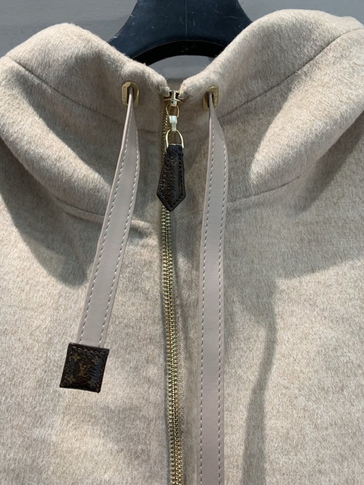 Жилетка женская фото 4