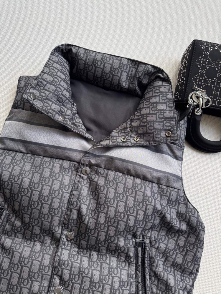 Жилетка женская фото 4