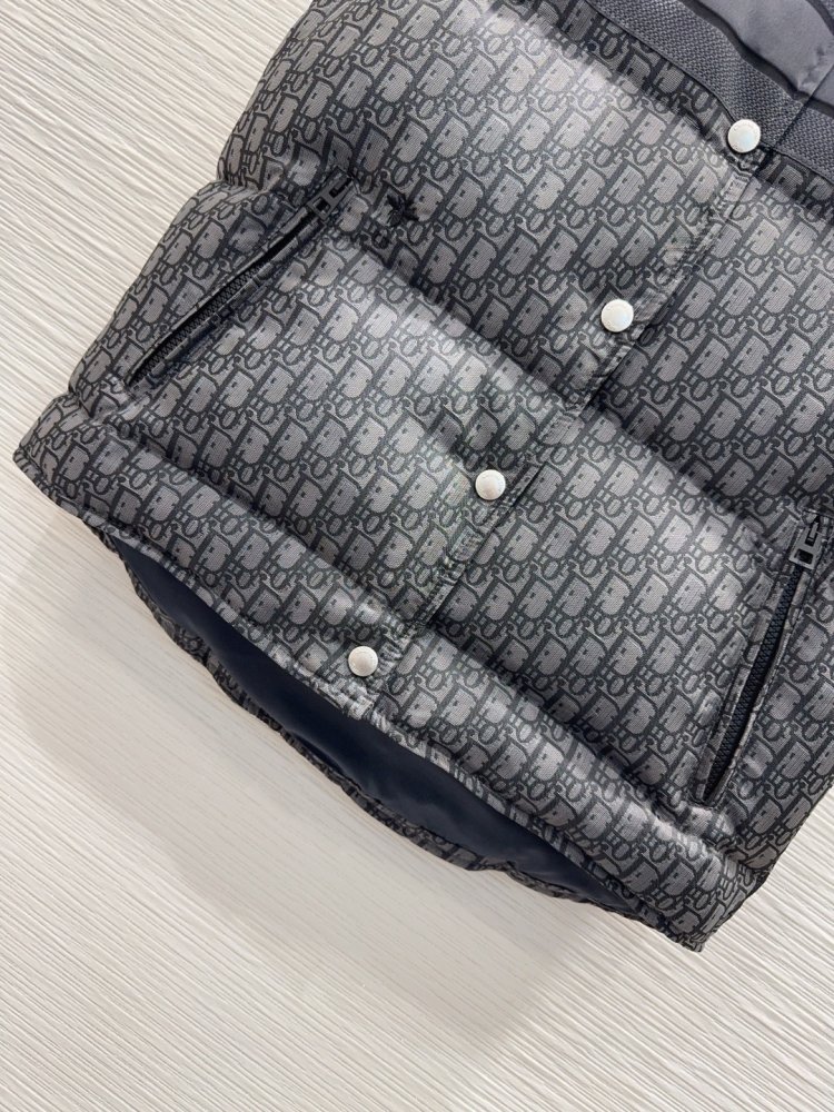 Жилетка женская фото 4