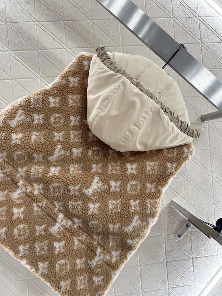 Жилетка женская фото 4