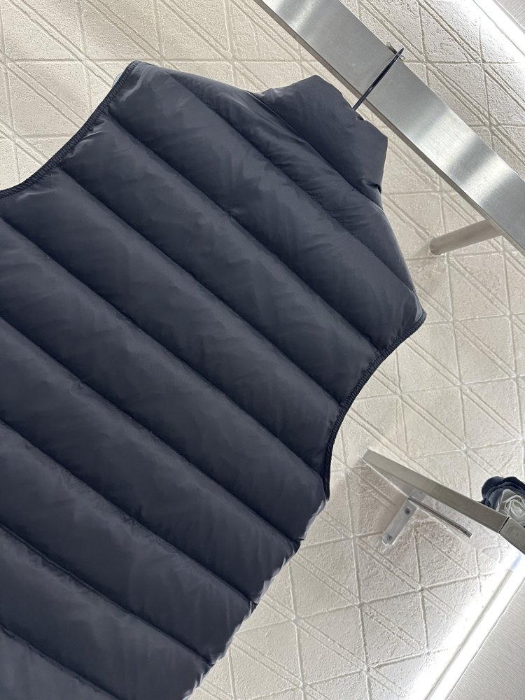 Жилетка женская фото 4