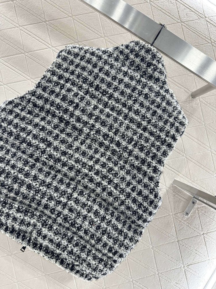 Жилетка женская фото 4