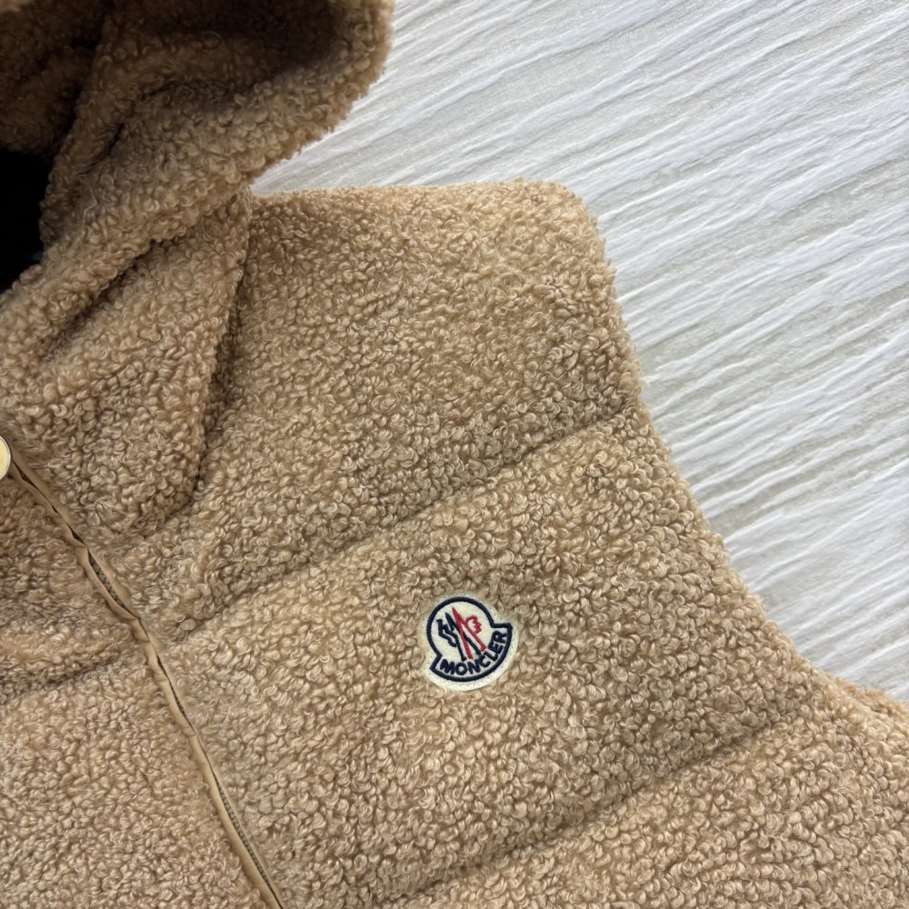 Жилетка жіноча фото 5