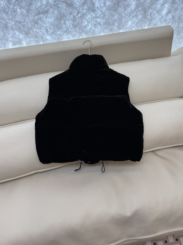 Жилетка жіноча фото 5