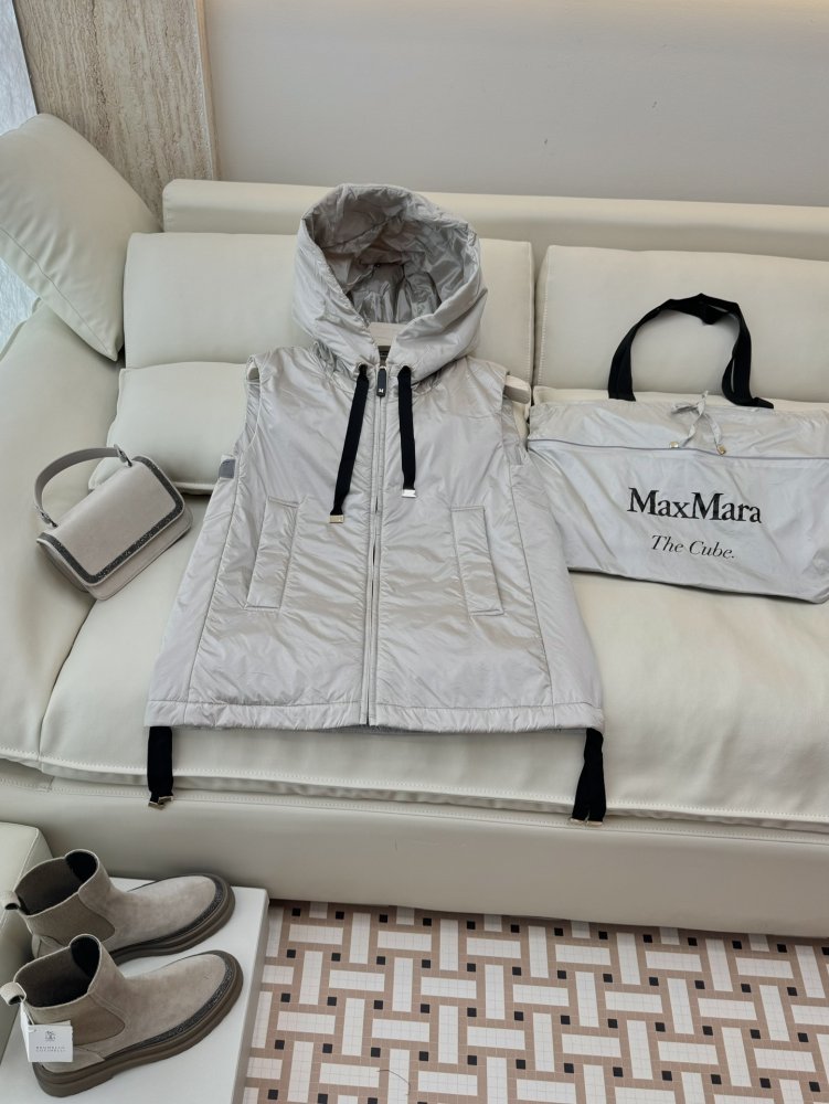 Жилетка жіноча фото 5