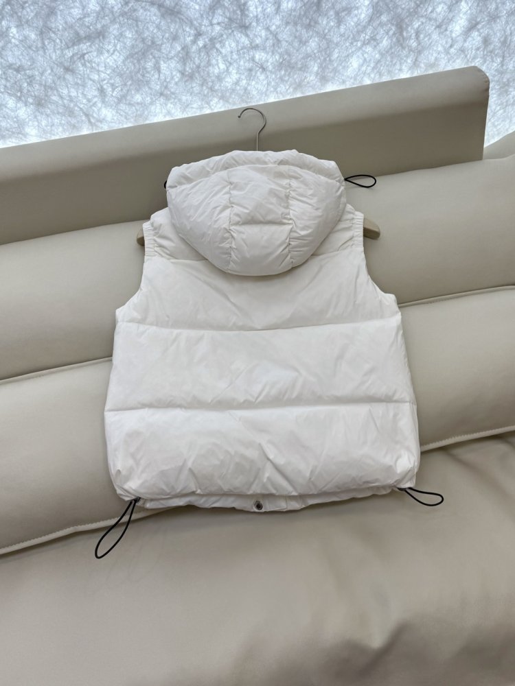 Жилетка женская фото 5