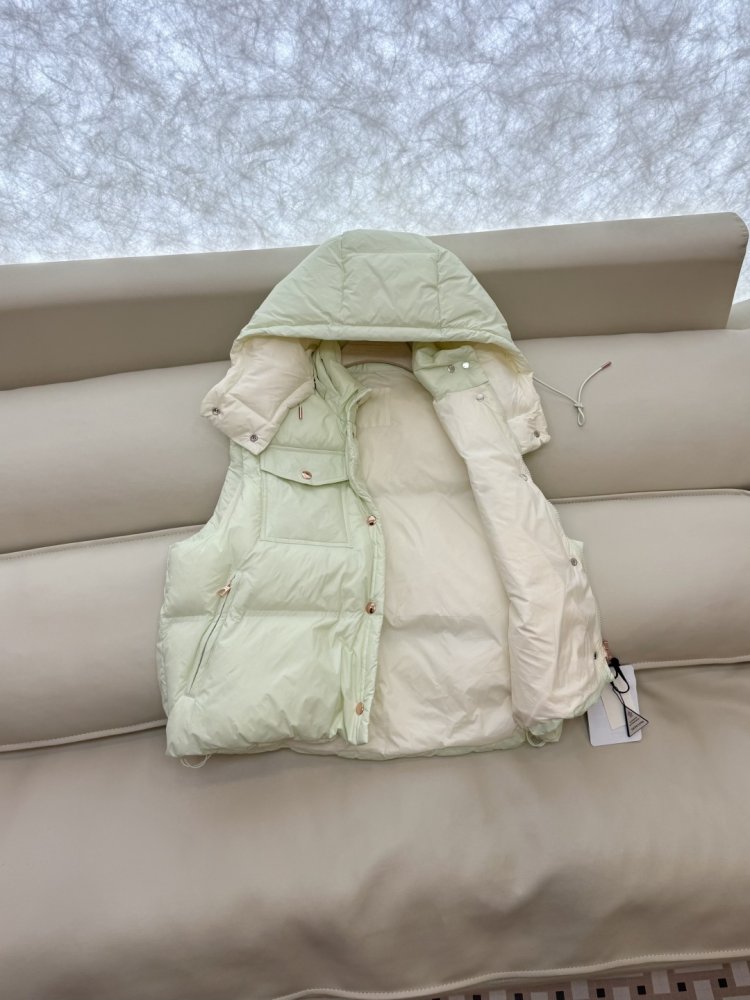 Жилетка жіноча фото 5