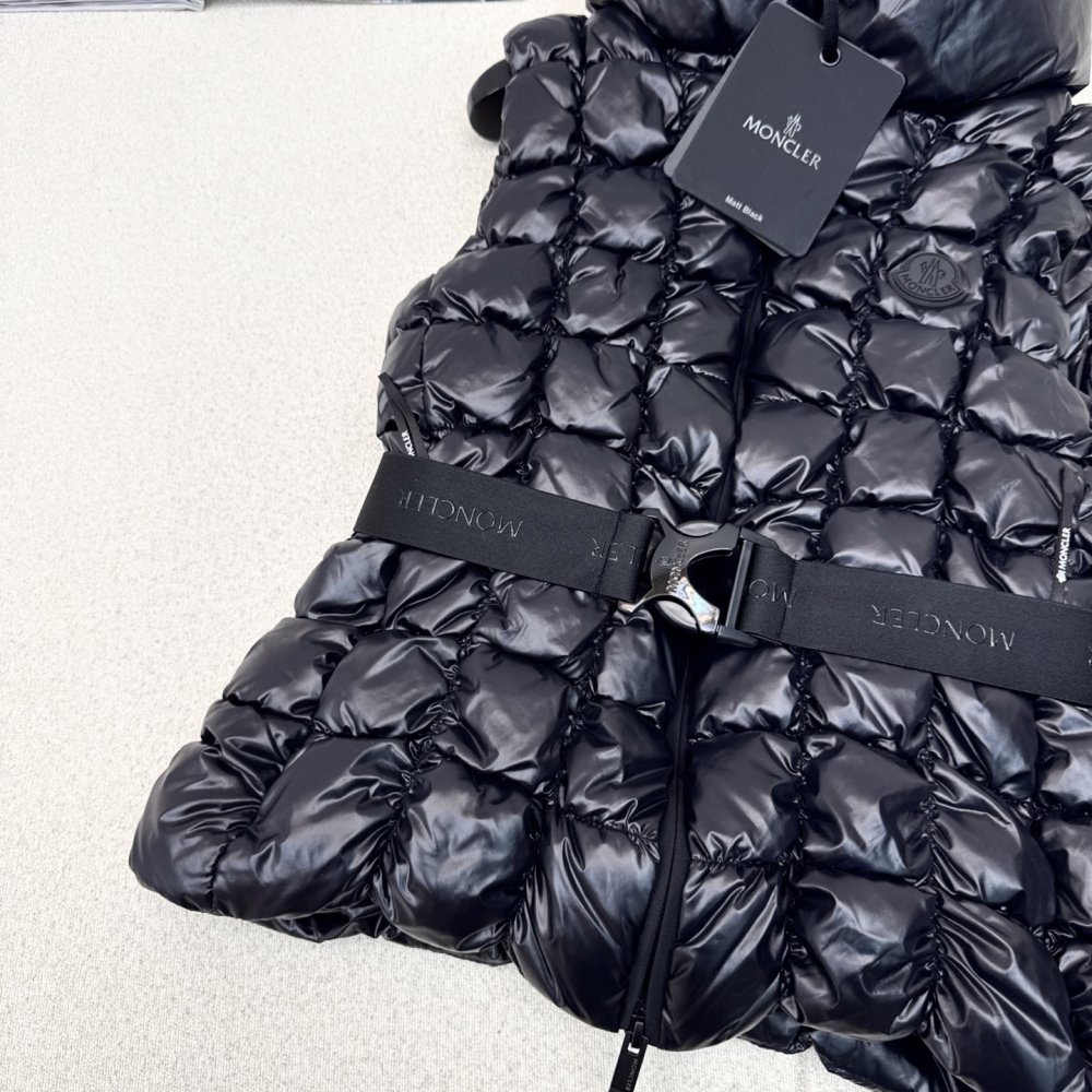 Vest women's фото 5